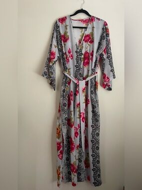 VTG Anne Klein Floral Robe And Slip Dress Set Size M Black Pink Ruffle W/ Slits